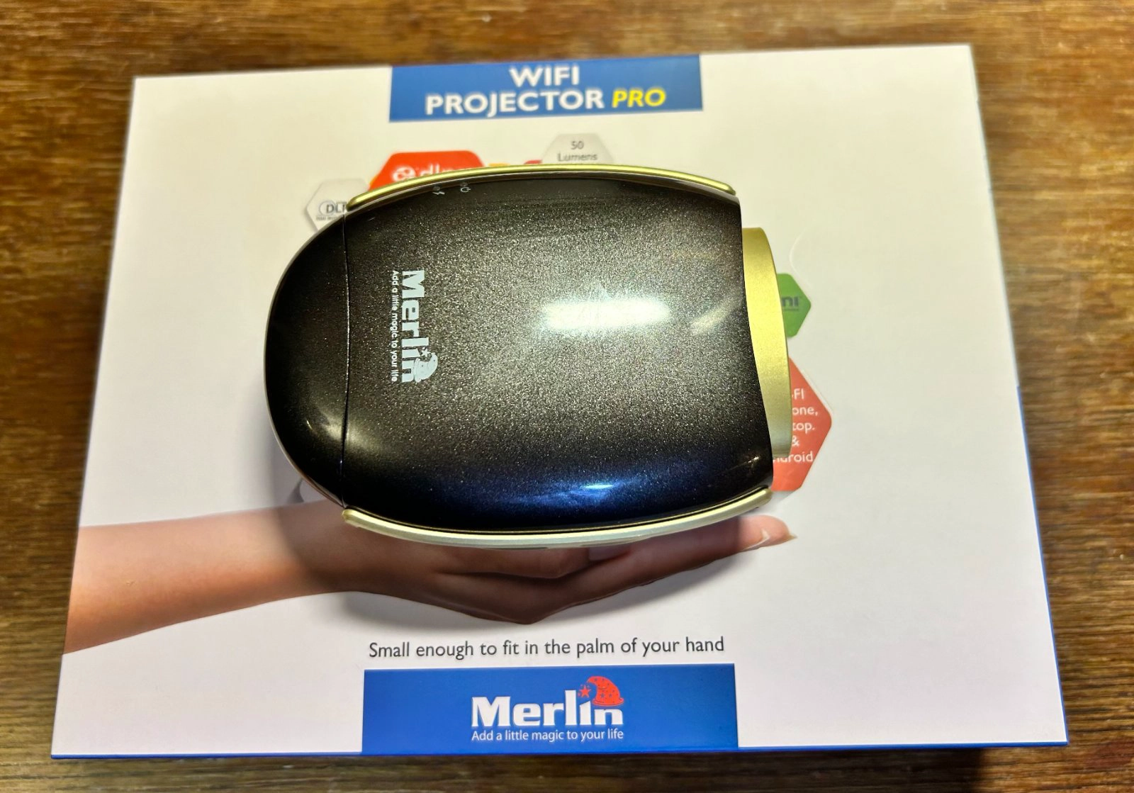 Портативный проектор Merlin WiFi Projector Pro