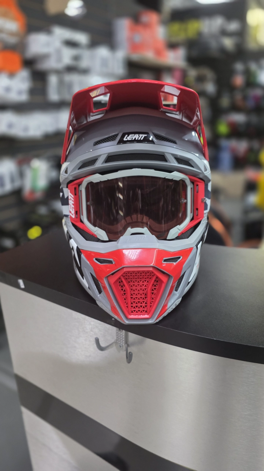 Шлем для мотокросса Leatt Moto 8.5 с очками
